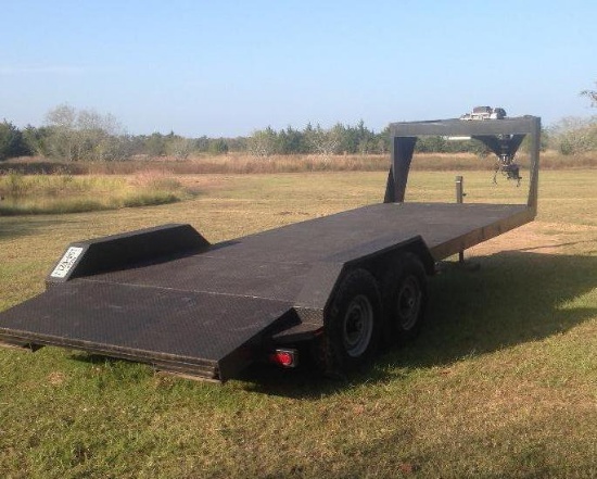 2016 21 FT Flatbed Gooseneck - Rated for 14K Pounds with 3 Foot Dovetail and 3 FT Slideout In and