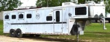 2000 Sundowner Valuelite 4-Horse Slant w/Living Quaters and Rear Tack