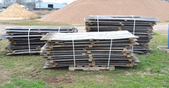 8' Sections of Cedar Fencing (3 Pallets)