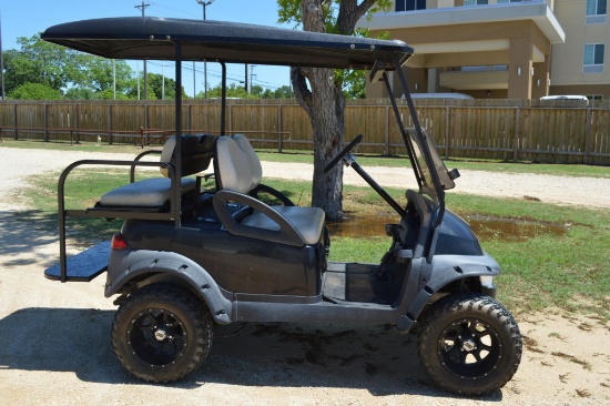2005 Electric Club Car Precedent Series Golf Cart w/3" Lift Kit