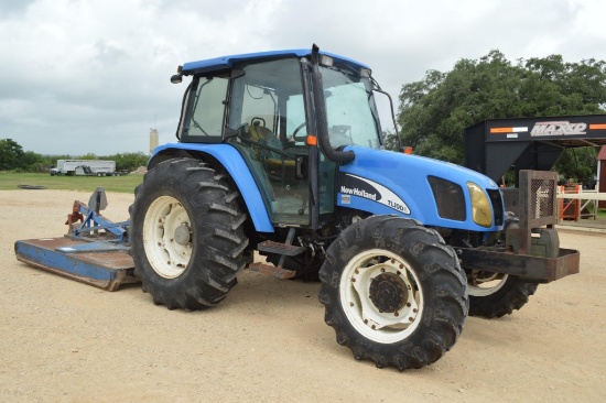 New Holland TL100A 4WD Diesel Tractor with Cab/AC/Heat and 7 ft. Heavy Duty Shredder