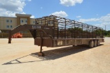 1993 - 32' Anderson Livestock / Cattle Gooseneck Trailer w/ Three Dividing Gates