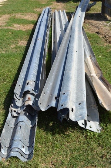 17 Sections of Guardrail - Length: 26'