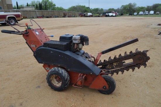 2005 Ditch Witch 1330HE Trencher