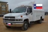 2004 Chevrolet C4500 w/ 8 person capacity and Work Body 6.6L V8 Diesel Automatic