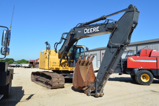 2014 John Deere 245LC Excavator