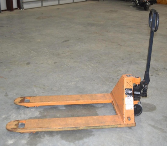 Titan 5500 Pallet Jack