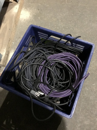 Approx 15 mic cables,  various lengths, all male to female