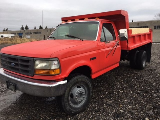 1996 ford super duty  2wd 460 gas engine  5 speed manual 10' dump bed  91k miles (approx)