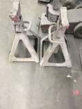 Set of heavy duty jack stands