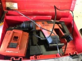 Hilti TE-5 Hammer Drill, missing battery. Universal Hilti Charger included