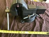 Vintage Colombian Vise