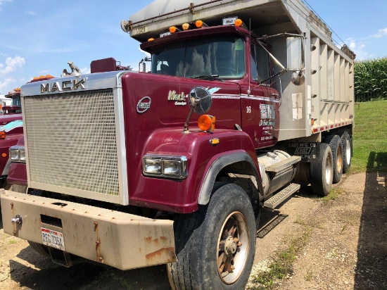 1991 Mack Super Liner Econodyne Triple Axle RW713 Dump Truck