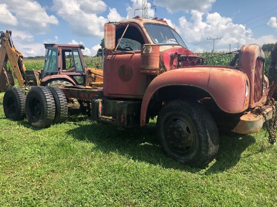 1954 Vintage Mack B42S Model 6 cyl Gas Tractor