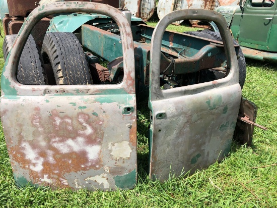 Pair of Vintage 1950?s Mack B mod doors.