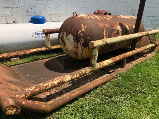 500 gallon skid mounted propane tank