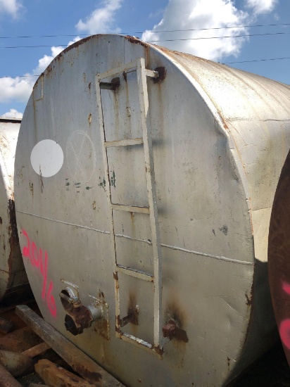 Choice of 300 barrel frac tanks (Group #201)