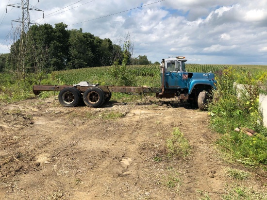 Mack Super Liner Econodyne RS685LST rolling chassis (no motor)