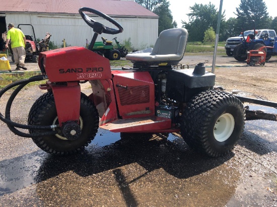 Toro Sand Pro 3020 sand trap rake