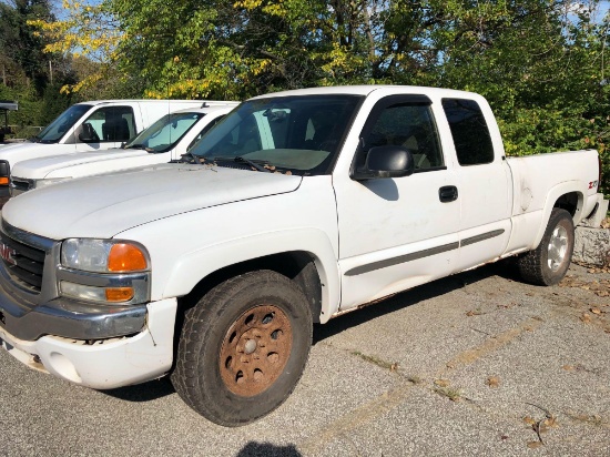 2006 GMC Sierra 1500 4x4 Pickup Truck