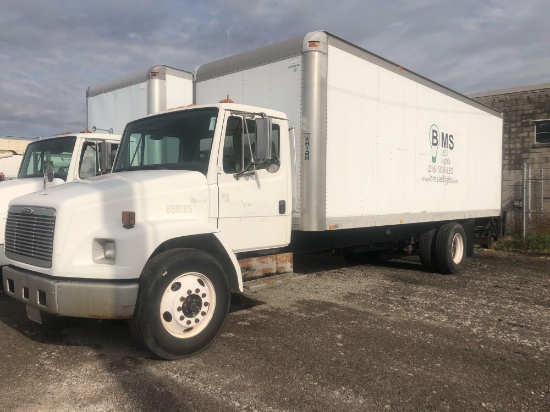 2002 Freightliner FL70, 24 ft Box Truck w/Liftgate