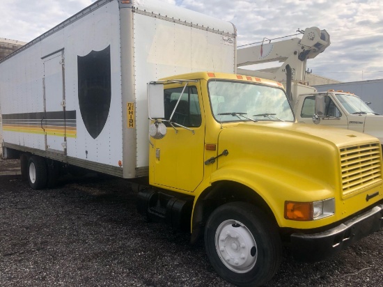 1993 International 4700, 24 ft Box Truck