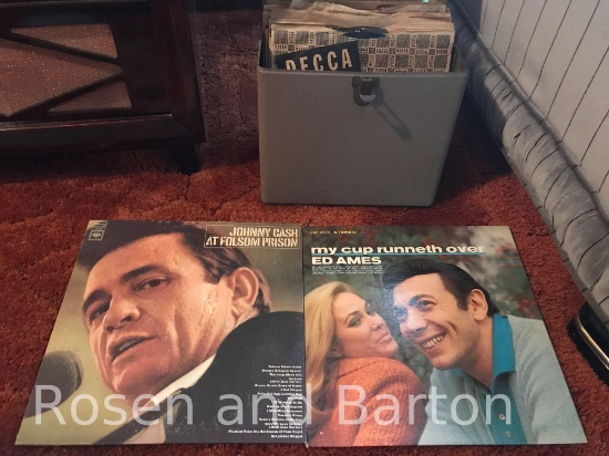 Record lot, includes a Johnny Cash