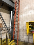 28 ft Louisville Fiberglass Extension Ladder