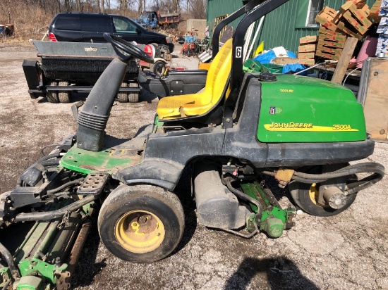 John Deere 2500A Greens Mower