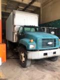 2000 Chevy C7500 14 ft Gas Box Truck w/Lift Gate