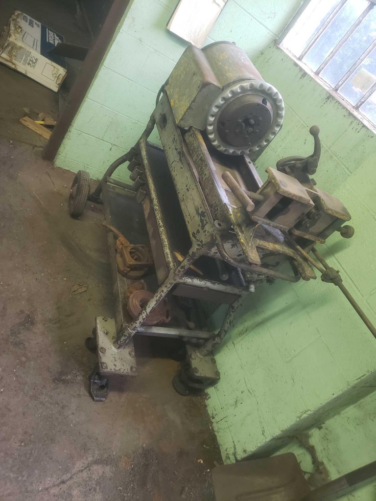 Vintage pipe threading machine 