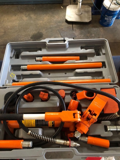 CH 4 Ton Hydraulic Portable Puller Kit
