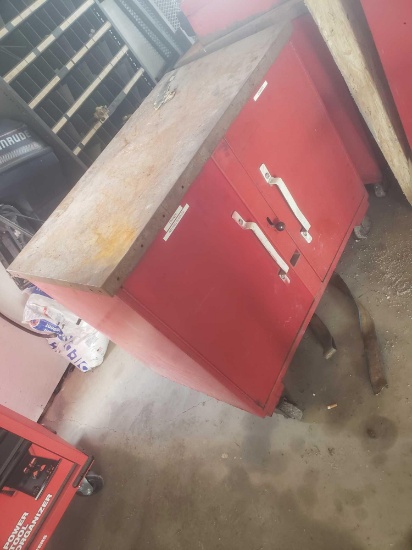 Knaack Red shop cart, tool storage, table on casters