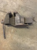 Colombian vise with 5 inch jaws