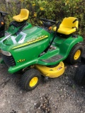 John Deere LT133 Riding Lawn Mower 13hp/38 in Deck