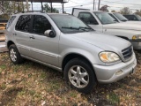 2001 Mercedes Benz AWD SUV. Please read.