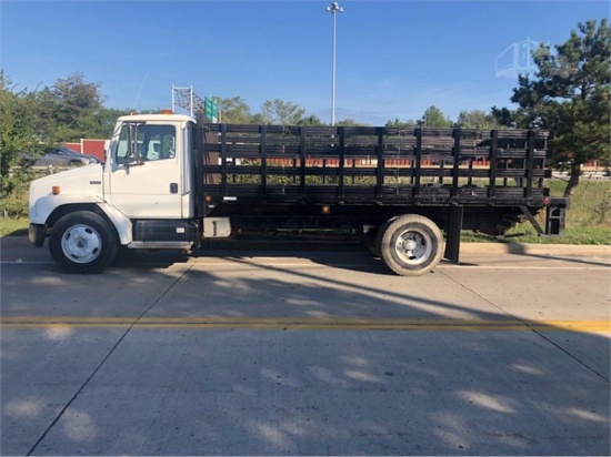 1999 Freightliner FL60 19ft Stake Truck