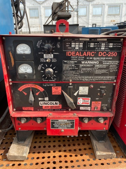 Lincoln IdealArc DC-250 Arc Welder