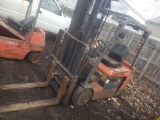 Toyota electric 3 wheel forklift condition unknown