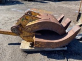 Large CF Co 44 in Grapple Claw for Excavator