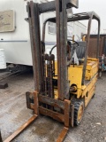 Caterpillar T40D Triple Mast LP Forklift