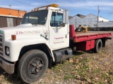 1981 International 1724 Rollback Truck