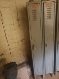 Set of 2 lockers 66