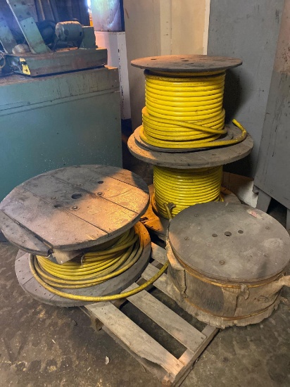 Pallet of (4) Rolls of Various wire. See pics to determine quantity