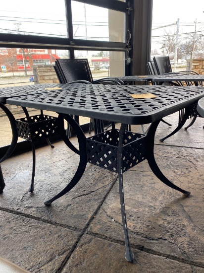 36 in x 36 in Outdoor Patio Table