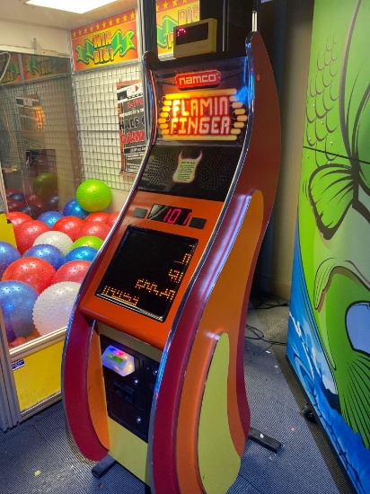 Namco Flamin Finger Arcade Game