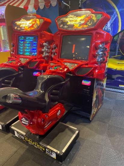 Universal Fast and Furious Super Bikes Ride-On Arcade Game (Right)