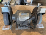 Black and Decker Automotive Series 3/4hp Bench Grinder