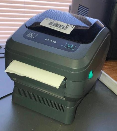 Zebra Label Maker With a Full Roll Of Labels