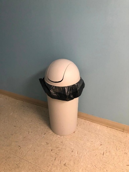 Umbro Trash Can
